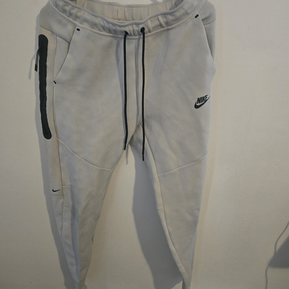Nike Light Gray Jogger Pants with Black Trim